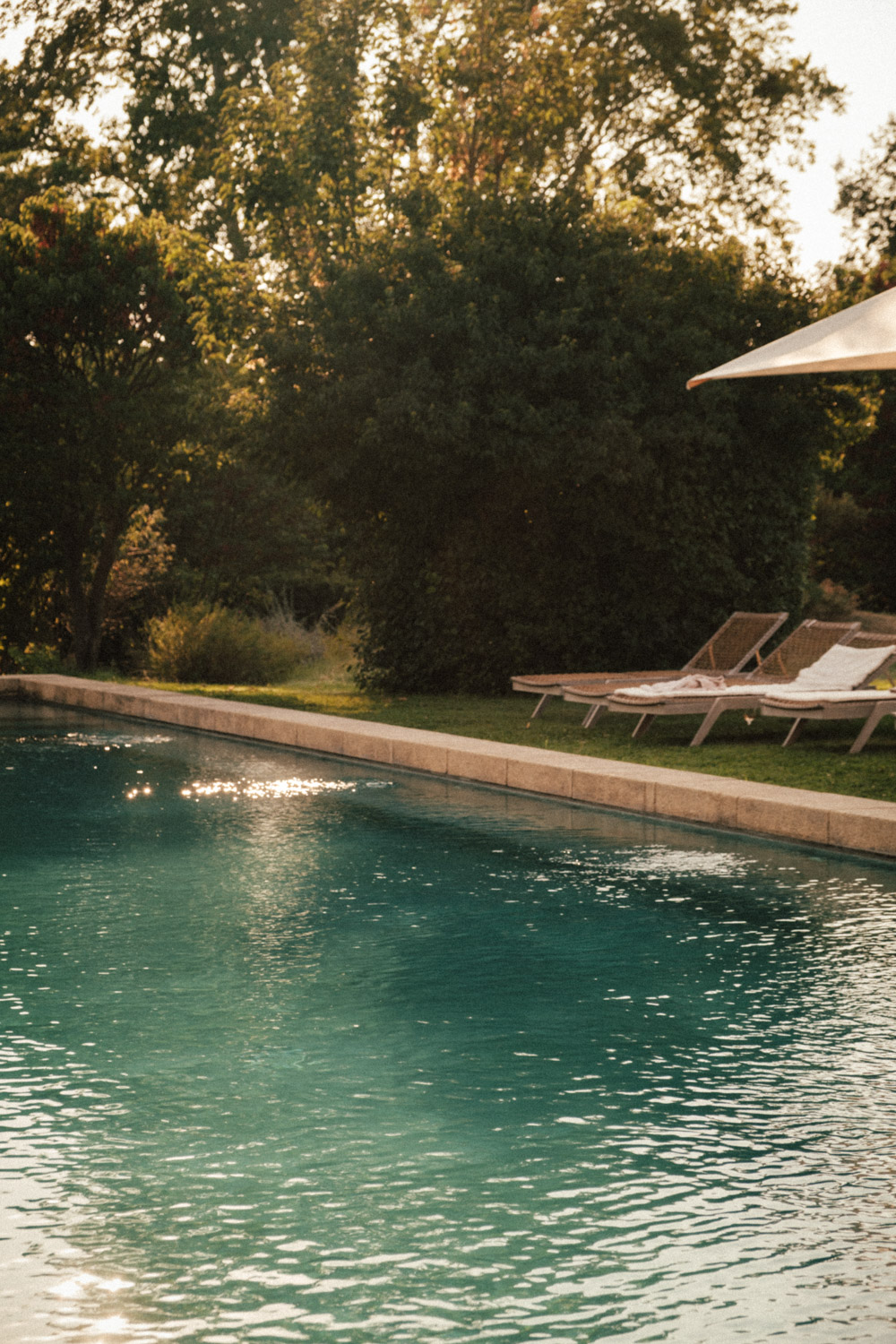 piscine de l'hotel le galinier à lourmarin